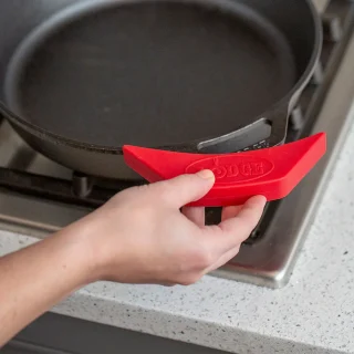 Asas protectoras de silicona para cacerolas Lodge