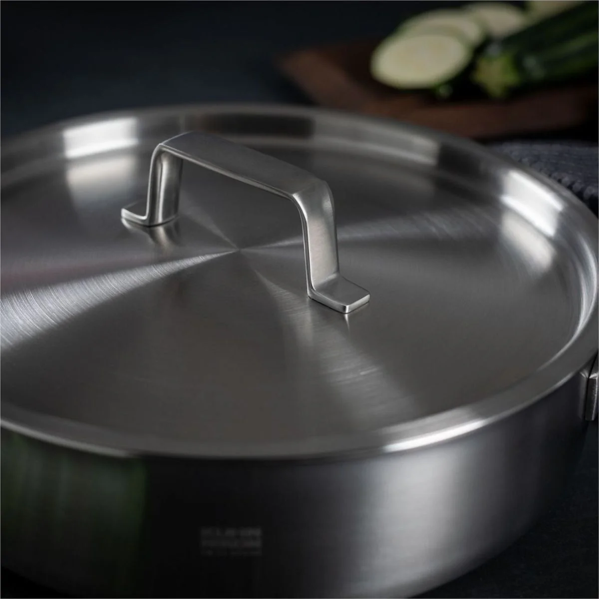 Cacerola baja tipo rustidera de acero inoxidable 5 capas Fiveply Kuhn Rikon - Imagen 7