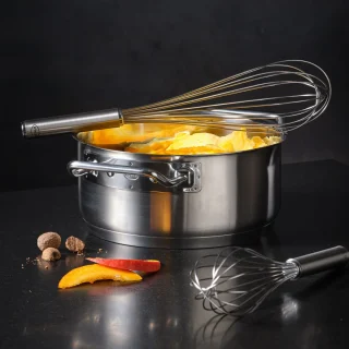 Cacerola baja de acero inoxidable con tapa de cristal Expertiso Rösle