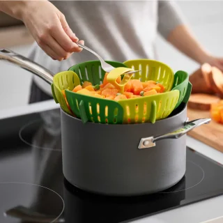 Cesta de vapor plegable Bloom Joseph Joseph