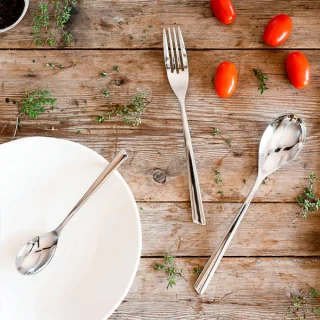 Juego 24 piezas cubertería Bari BRA