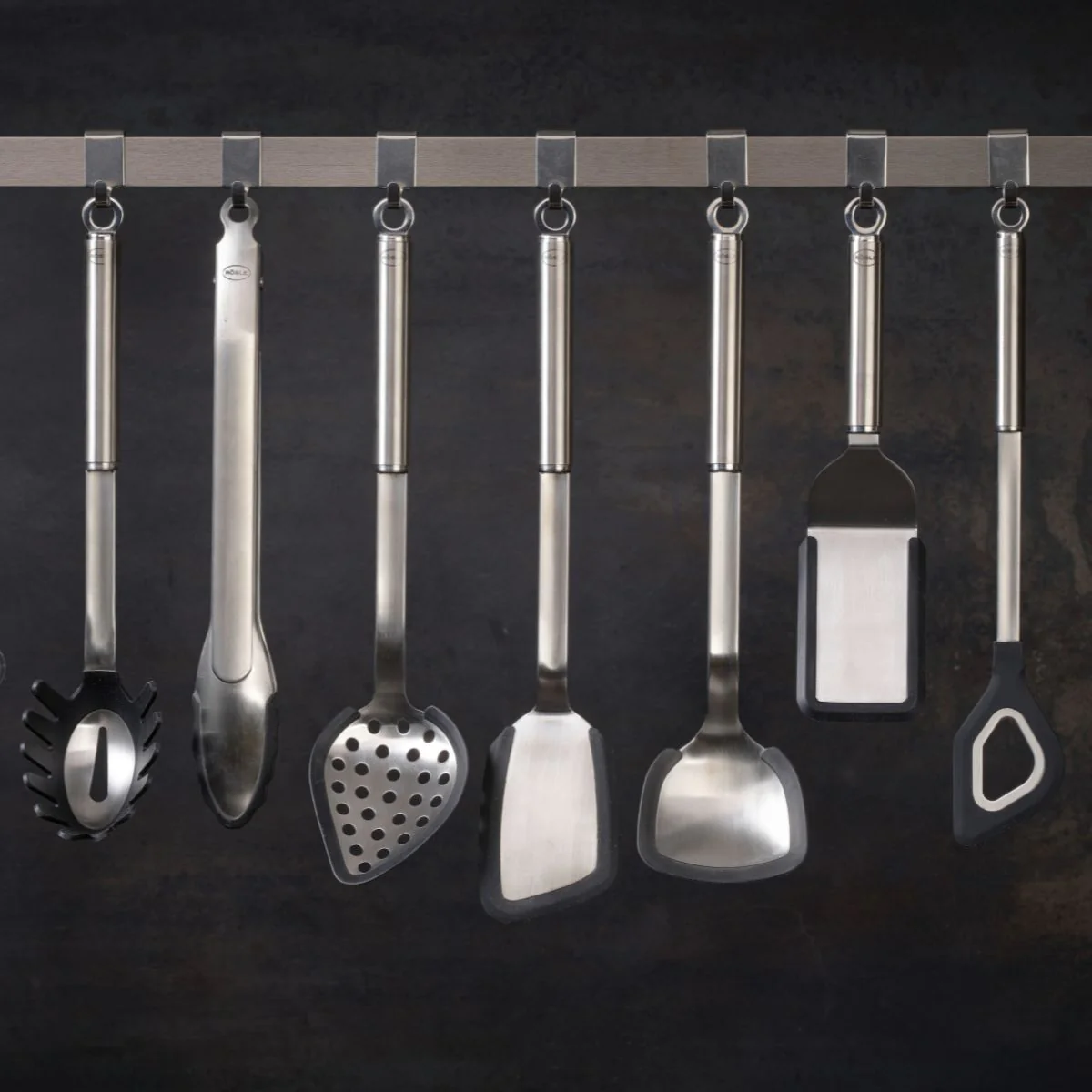 Cuchara espátula con agujero de inox con bordes de silicona Rösle - Imagen 9