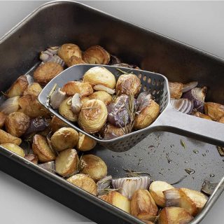 Cucharón colador Scoop™ Plus G Joseph Joseph