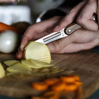 Cuchillo pelador con mango de madera de olivo Roger Orfevre