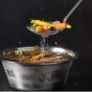 Espumadera de malla de acero inoxidable Rösle