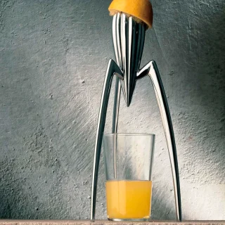 Exprimidor de cítricos Juicy Salif Philippe Starck Alessi