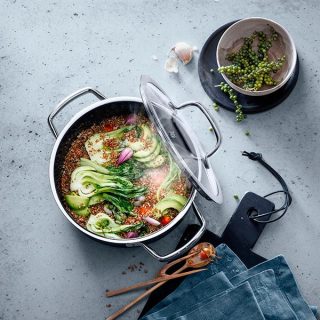 Cacerola baja de hierro FusionTec Mineral Black WMF