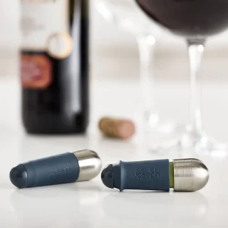 Set de 2 tapones de vino con cierre BarWise™ Joseph Joseph
