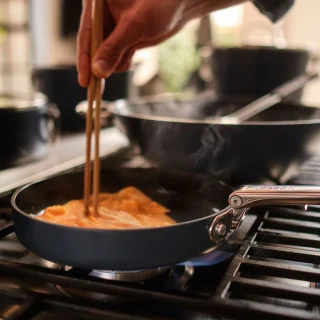 Sartén cerámica con mango plegable Space Joseph Joseph