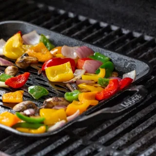 Plancha perforada cuadrada de hierro Chef Lodge