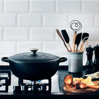 Cocotte tipo Marmita Gourmet negro mate 22cm Le Creuset
