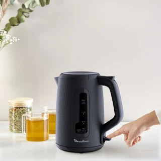 Hervidor eléctrico  negro Morning Moulinex