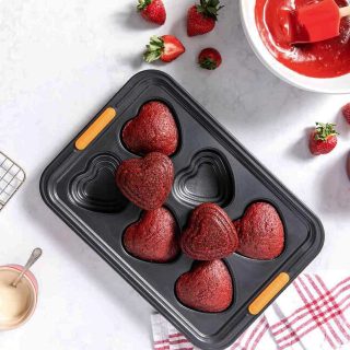 Molde 6 bizcochos corazón Le Creuset