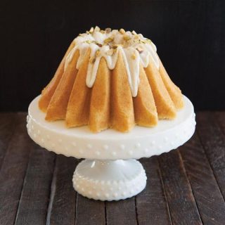 Molde de aluminio Lotus Bundt Nordic Ware