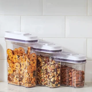 Bote Recipiente hermético con dispensador POP OXO