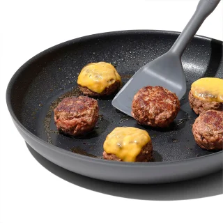 Pala de silicona gris OXO