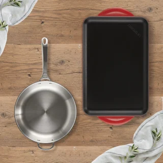 Pack parrilla de hierro y sartén acero inoxidable Le Creuset