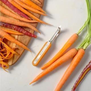 Pelador de verduras de acero inoxidable Peel Out Full Circle