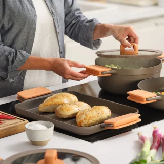 Plancha lisa antiadherente fuego y horno Compac Pro Bra