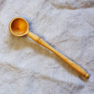 Cuchara de madera para aceitunas de Roger Orfevre