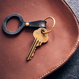 Llavero abrebotellas de hierro Odin de Affari of Sweden