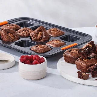 Molde para brownies, magdalenas cuadradas, sobaos y tartaletas Le Creuset